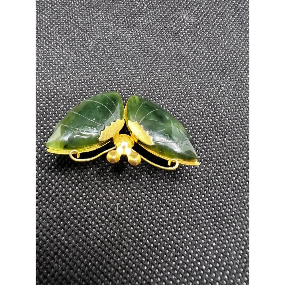 Vintage Faux Jade Gold butterfly pin brooch - Picture 3 of 6